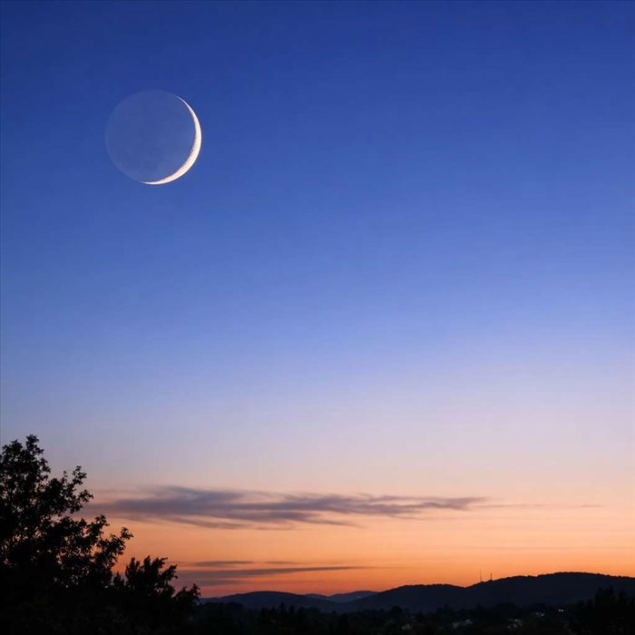 Premier croissant de lune : définition, observation et symboles